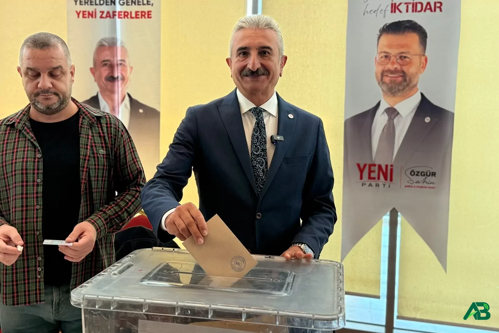 Yeni Parti Bursa’da sandık mesaisi: İki adaydan birlik mesajı!