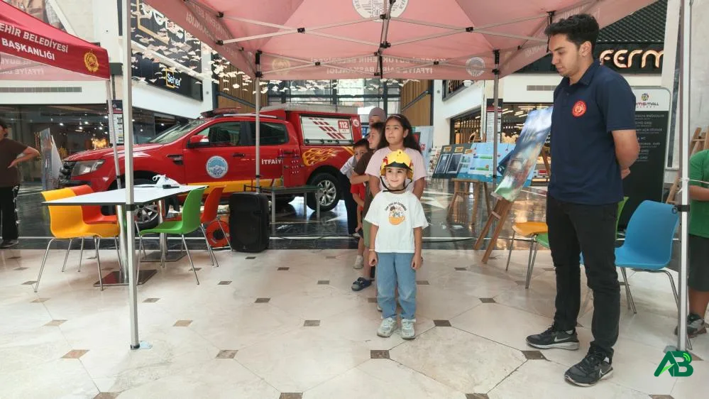 Minik itfaiyeciler, hem öğrendi hem eğlendi