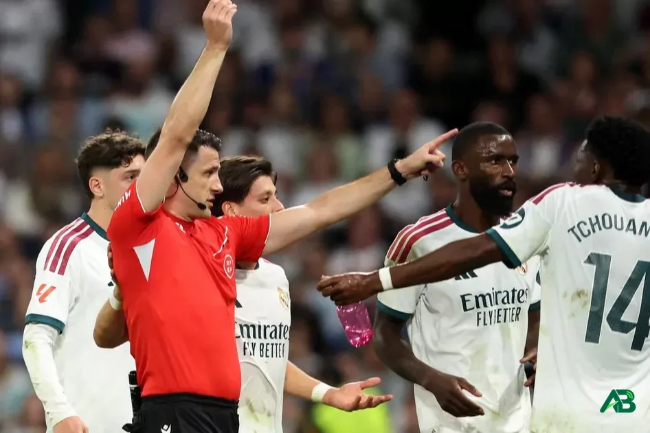 Real Madrid'de ortalık karıştı!