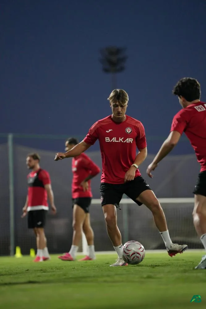 Burak Yılmaz, Çorum FK başında ilk antrenmanına çıktı